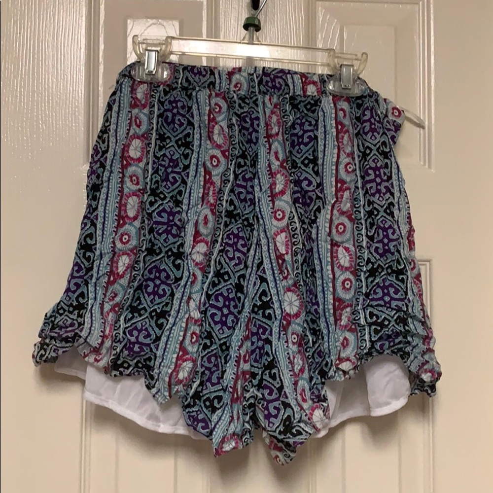 High Rise Shorts - Picture 2 of 3
